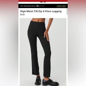 High-Waist 7/8 Zip It Flare Legging